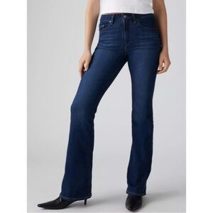 Levi’s 726 High-Rise Flares 31 x 32 Dark Wash NWT